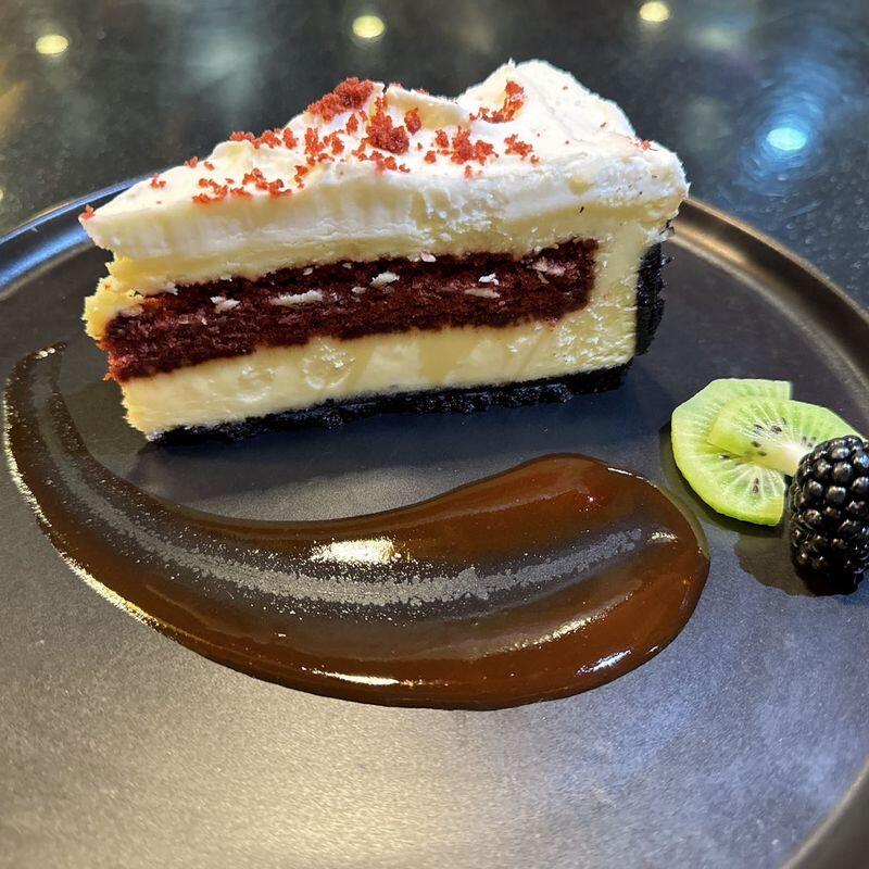 Cheese Red Velvet Cake